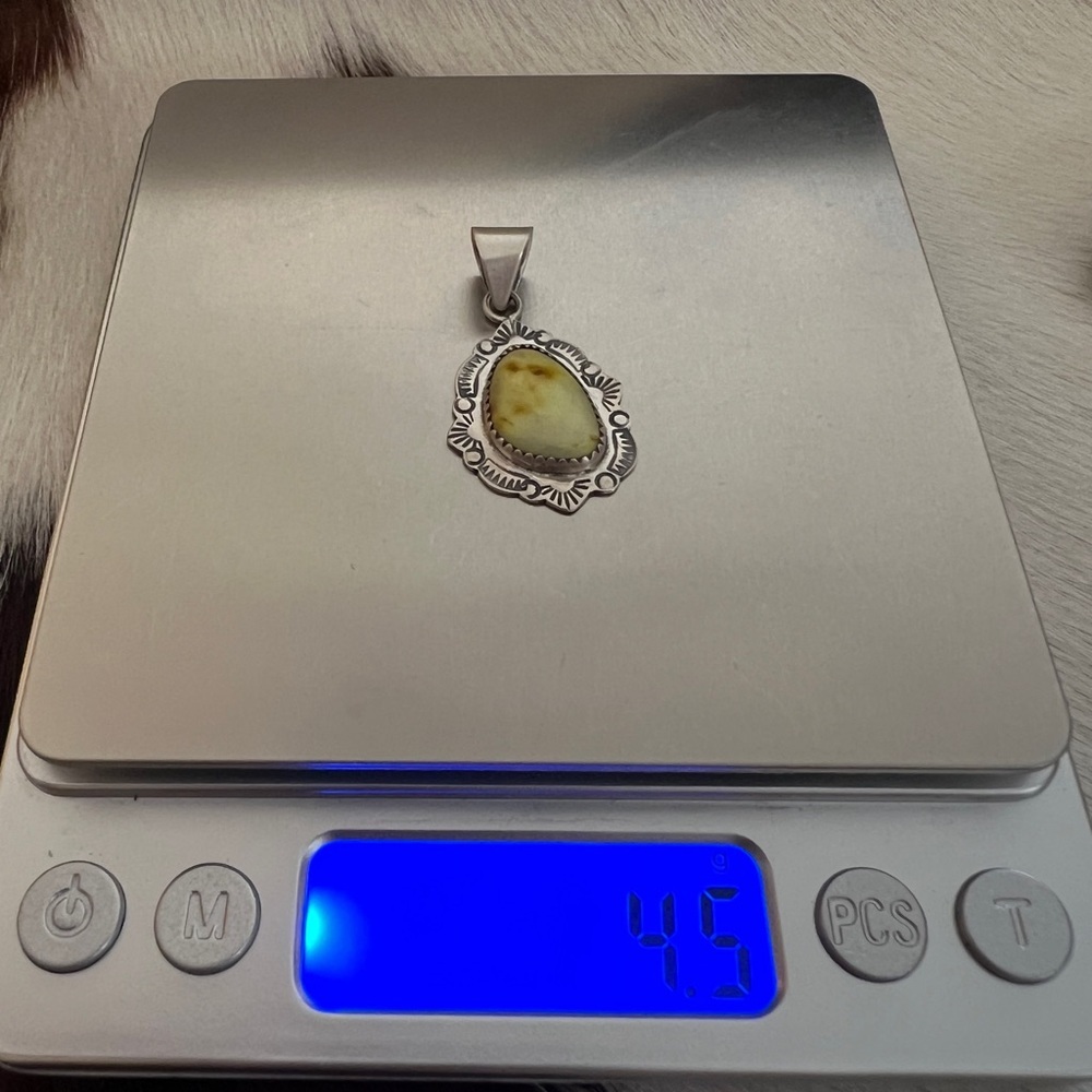 ❤️ Palomino Variscite 925 Decorative Stamped Navajo Style Sterling 925 Pendant - Picture 6 of 10